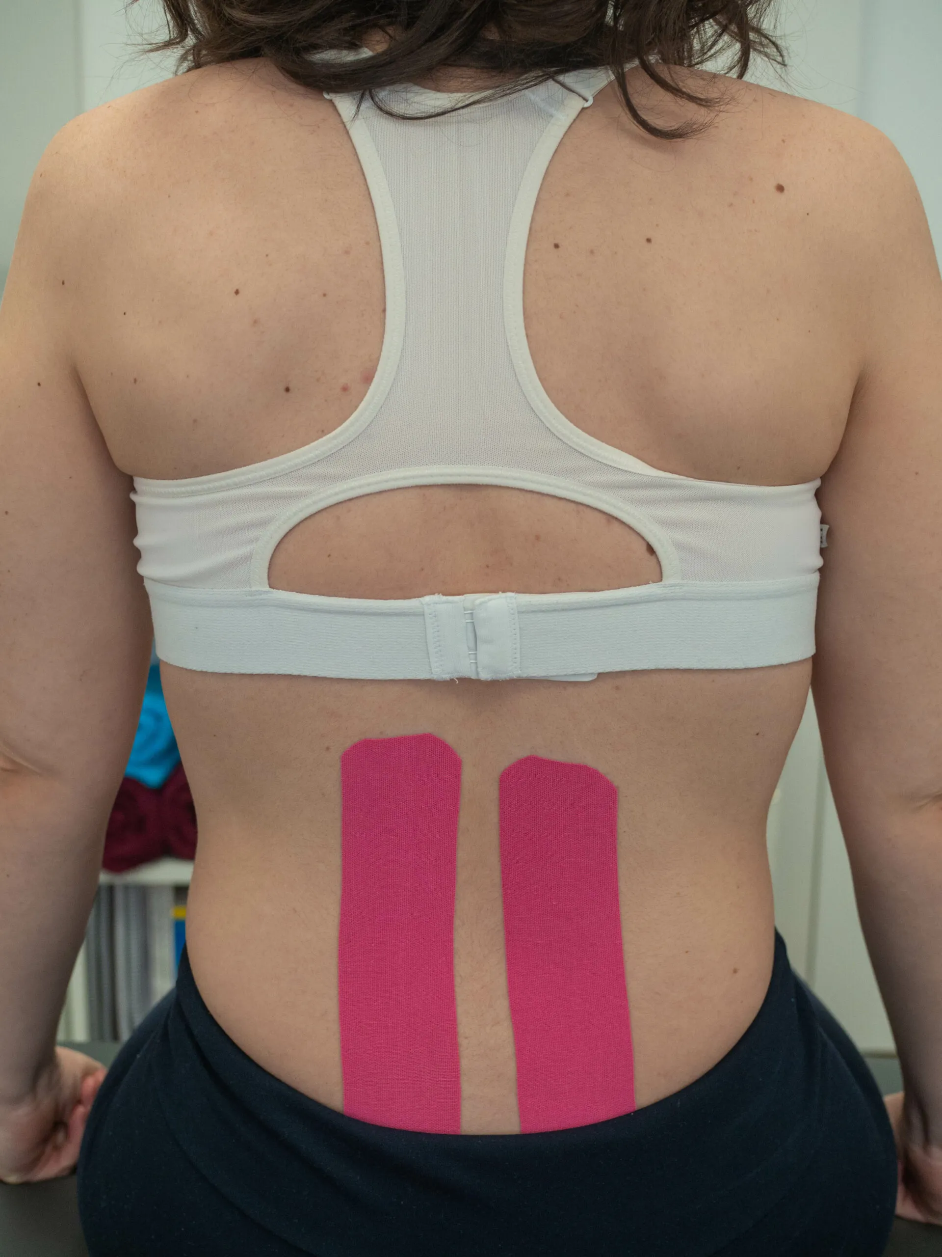 Vendaje neuromuscular (kinesiotape) en la zona lumbar